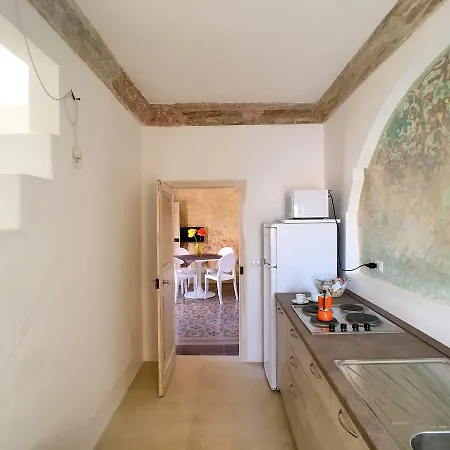 Apart Otel Le Dimore Del Canneto 3*